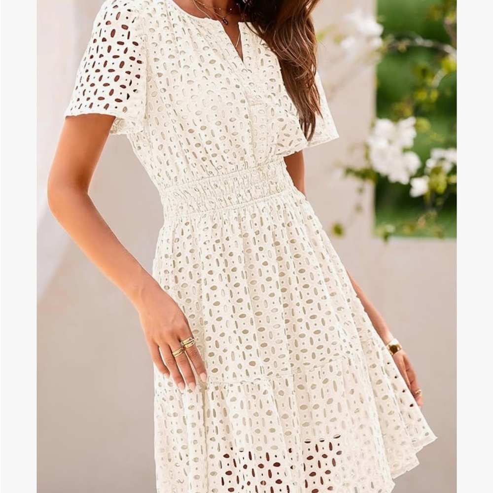 Pretty garden dress V-neck short sleeve eyelet lace ruffle, cute casual in white